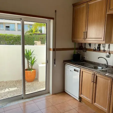 度假居 In Burgau,,quality, Pool, Only 200m From Sea & Beach .sea Facing.